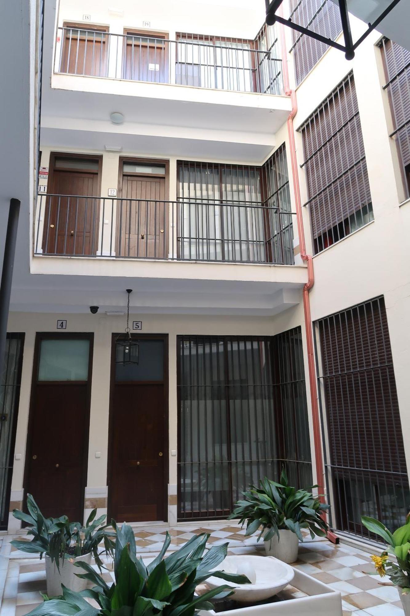 J & E Malaga Center Apartamentos Dış mekan fotoğraf