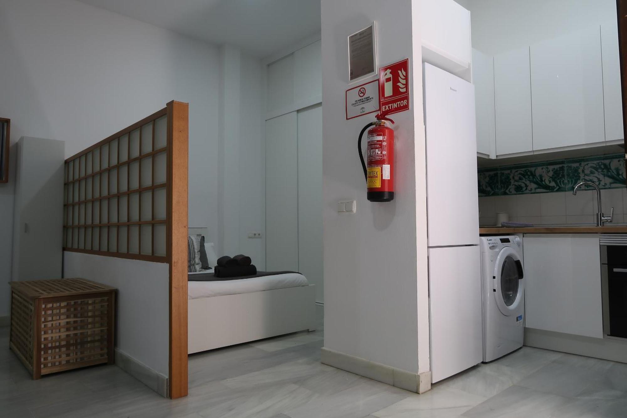 J & E Malaga Center Apartamentos Dış mekan fotoğraf