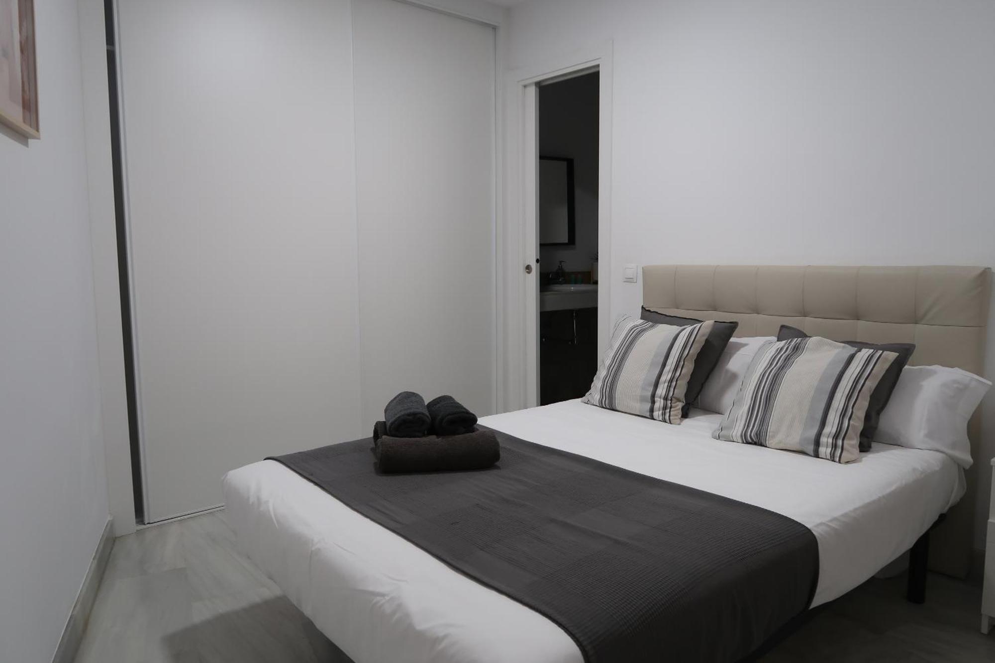 J & E Malaga Center Apartamentos Dış mekan fotoğraf