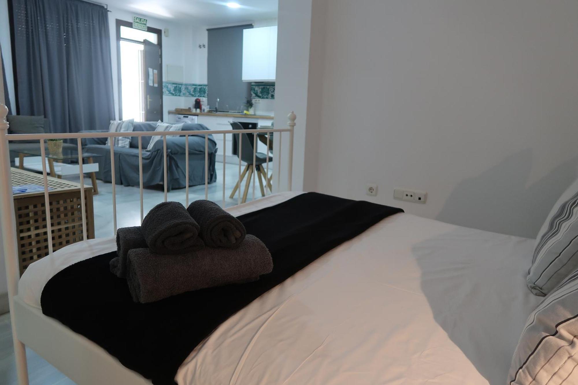 J & E Malaga Center Apartamentos Dış mekan fotoğraf